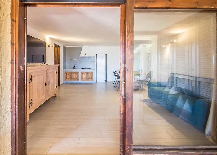 Guesthost - Sea View With Veranda! Golfo Aranci