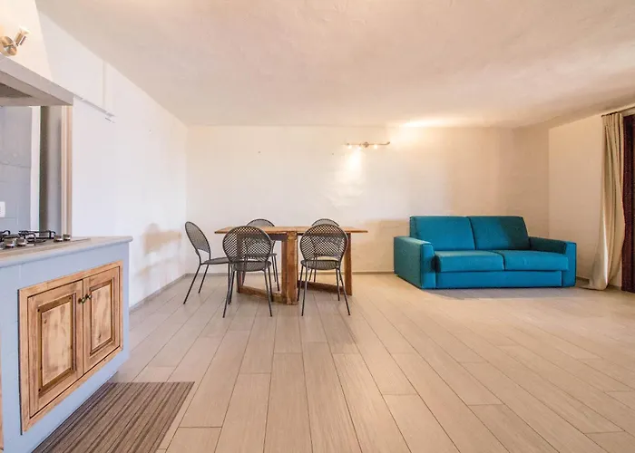 Guesthost - Sea View With Veranda! * Golfo Aranci