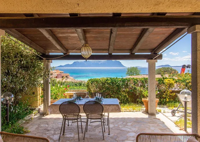 Guesthost - Sea View Apartment With Veranda! *