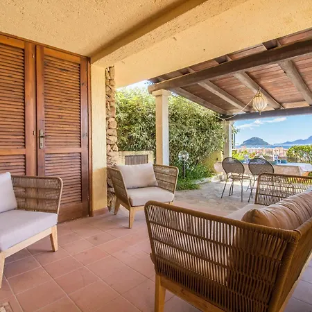 - Sea View With Veranda! Apartment